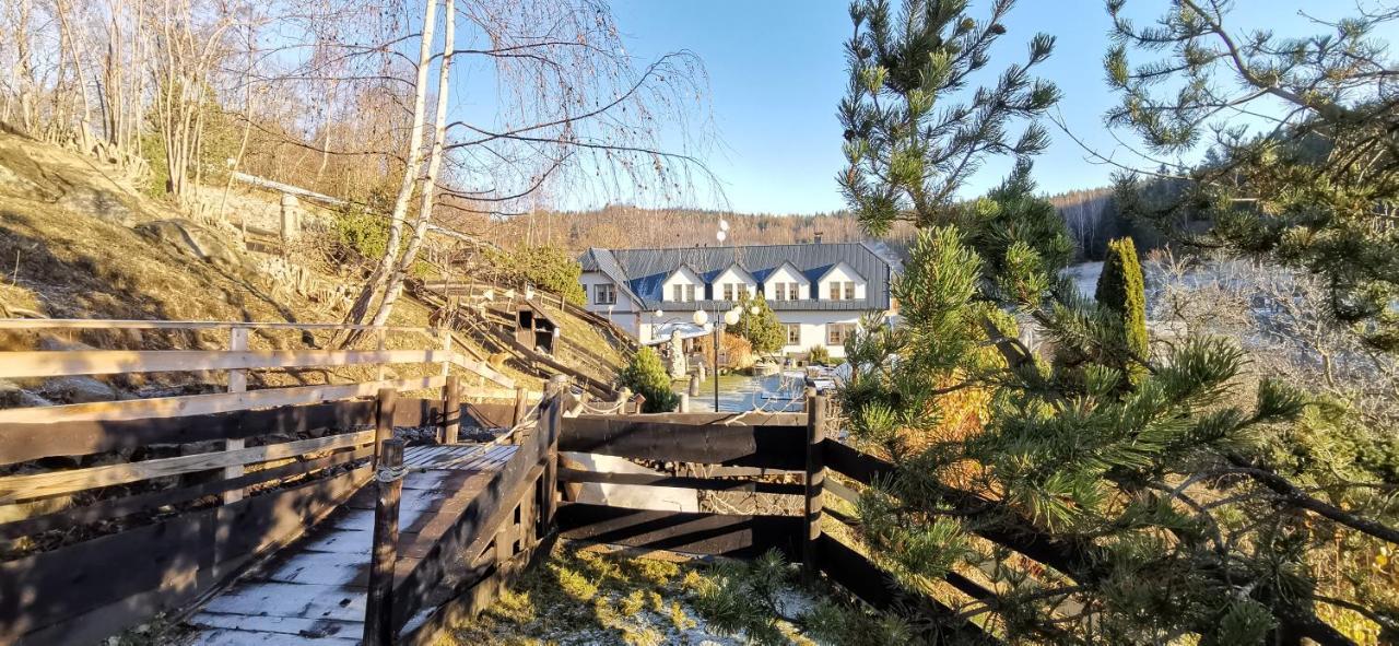 Hotel Zlaty Potok Nicov  Exterior photo